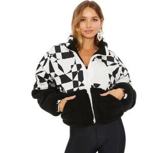 NWT Beach Riot Lily Geometric Sherpa Cropped Teddy Jacket SzL Black\White Design
